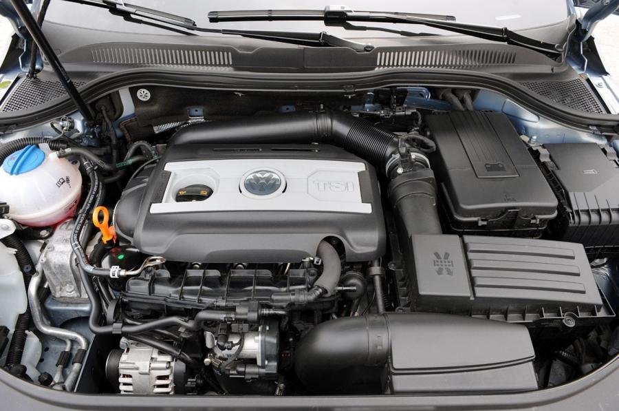  Volkswagen Passat CC Sport 2009 года  (фото 26 из 32)